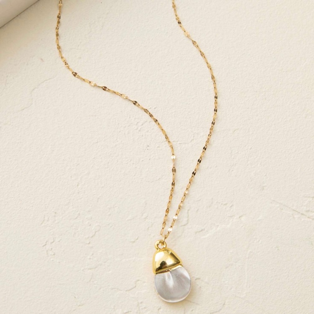 Provenance necklace